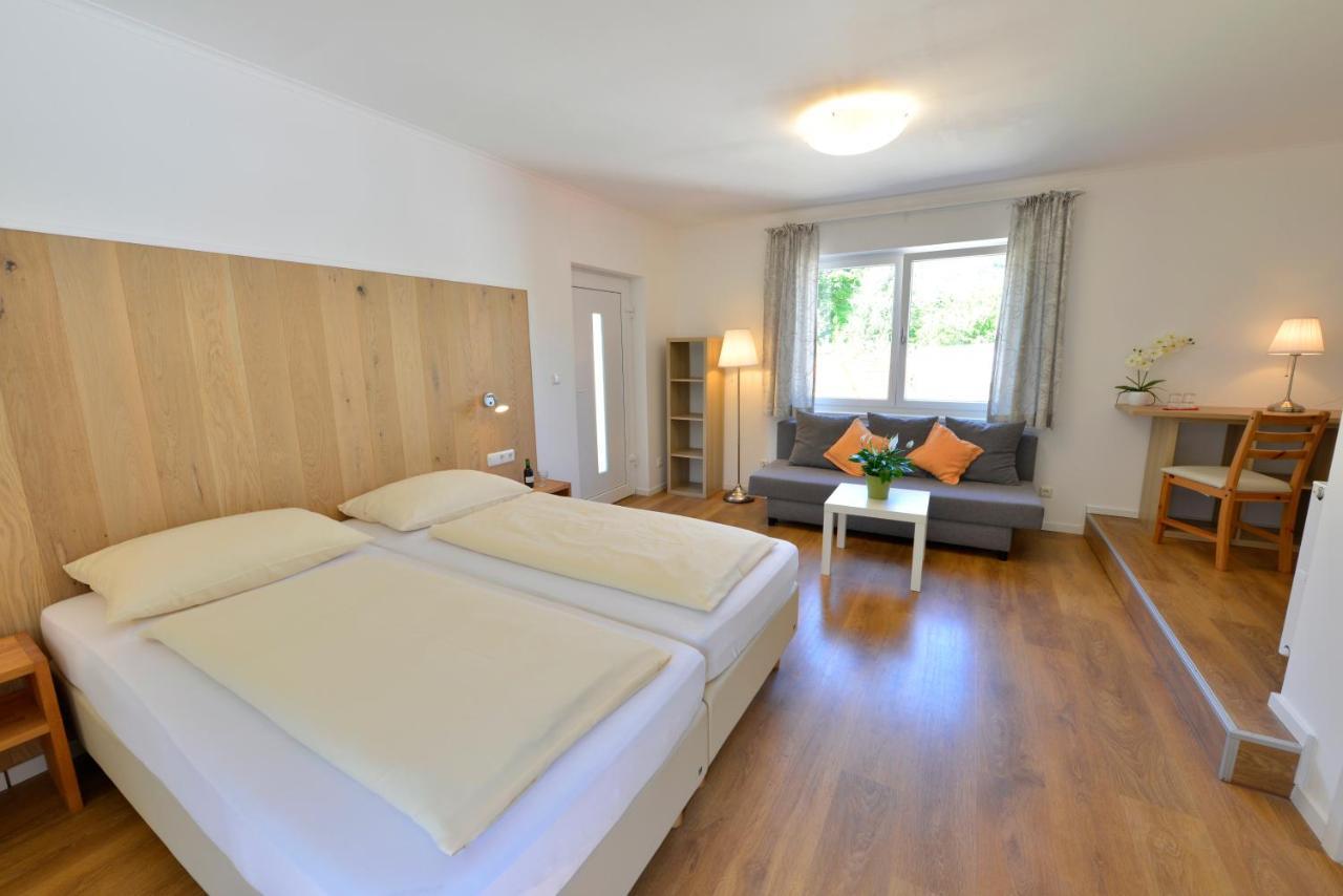 Pension Gambrinus Passau Exterior photo
