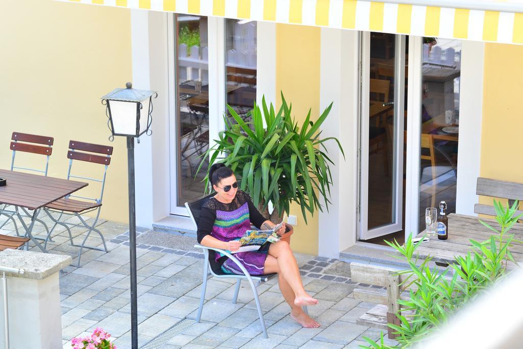 Pension Gambrinus Passau Exterior photo